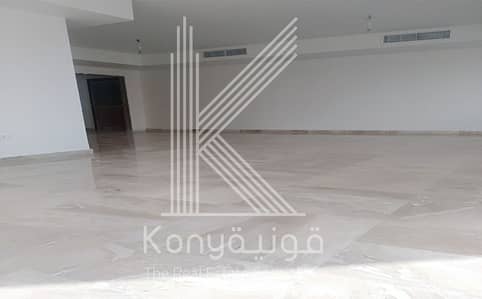 3 Bedroom Flat for Sale in Khalda, Amman - Photo