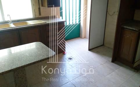 3 Bedroom Flat for Sale in Khalda, Amman - Photo