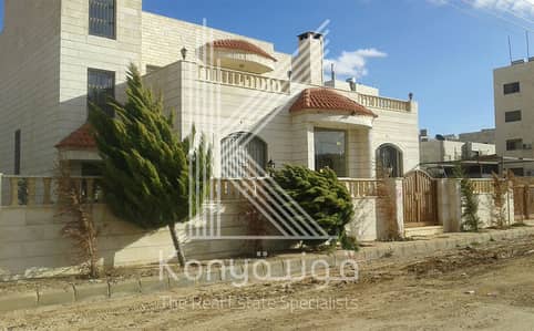 6 Bedroom Villa for Sale in Al Bunayyat, Amman - Photo