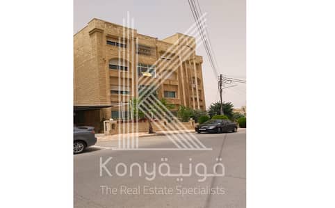 3 Bedroom Flat for Sale in Dair Ghbar, Amman - Photo