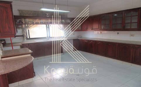 4 Bedroom Flat for Sale in Dair Ghbar, Amman - Photo