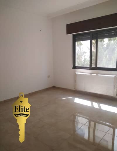 3 Bedroom Flat for Sale in Khalda, Amman - Photo