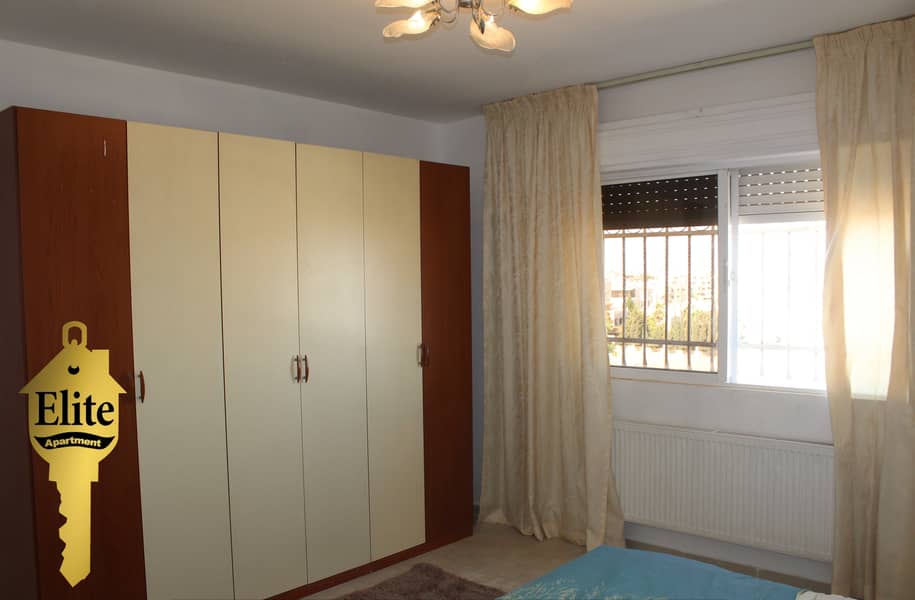 27 Photo