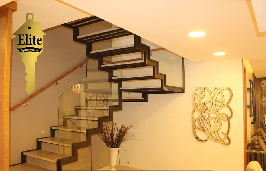 28 Photo