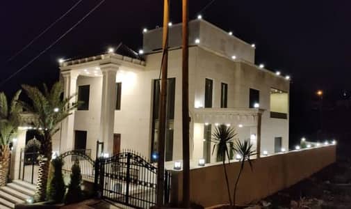 فیلا 5 غرف نوم للبيع في السرو، السلط - فيلا مستقلة مفروشة للبيع في أجمل مناطق السلط السرو | 720 م2 فیلا 5 غرف نوم للبيع في السرو، السلط - فيلا مستقلة مفروشة للبيع في أجمل مناطق السلط السرو | 720 م2