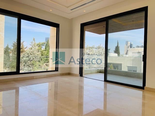High-End Balcony Apartment in Jabal Amman 2758