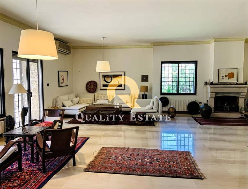 A very distinctive empty villa for rent in the most beautiful areas of Abdoun Alshamali