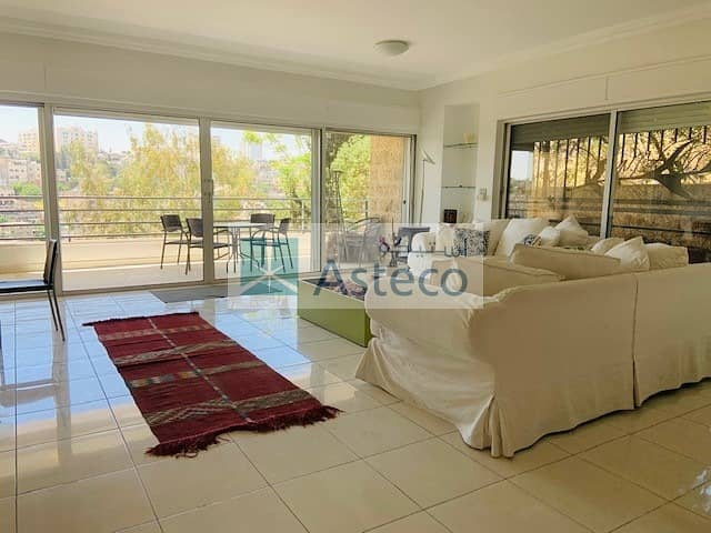 Balcony Apartment with Views in Jabal Al Webdeh 2836