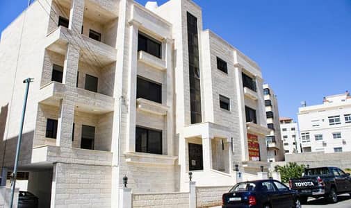 فلیٹ 2 غرفة نوم للبيع في ربوة عبدون، عمان - شقة مميزة للبيع في ربوة عبدون منطقة هادئة وقريبة من الخدمات مساحة الشقة 115 متر