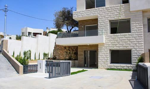 3 Bedroom Villa for Sale in Dabouq, Amman - فيلا مميزة للبيع في اجمل مناطق دابوق - الهاشمية مساحة البناء 279 متر
