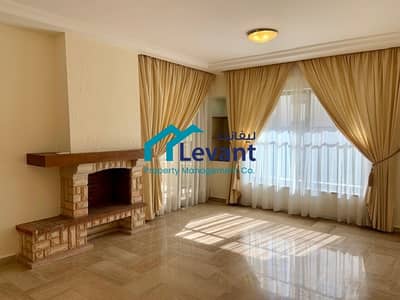 فلیٹ 4 غرف نوم للايجار في عبدون، عمان - Balcony Apartment in Abdoun 2988