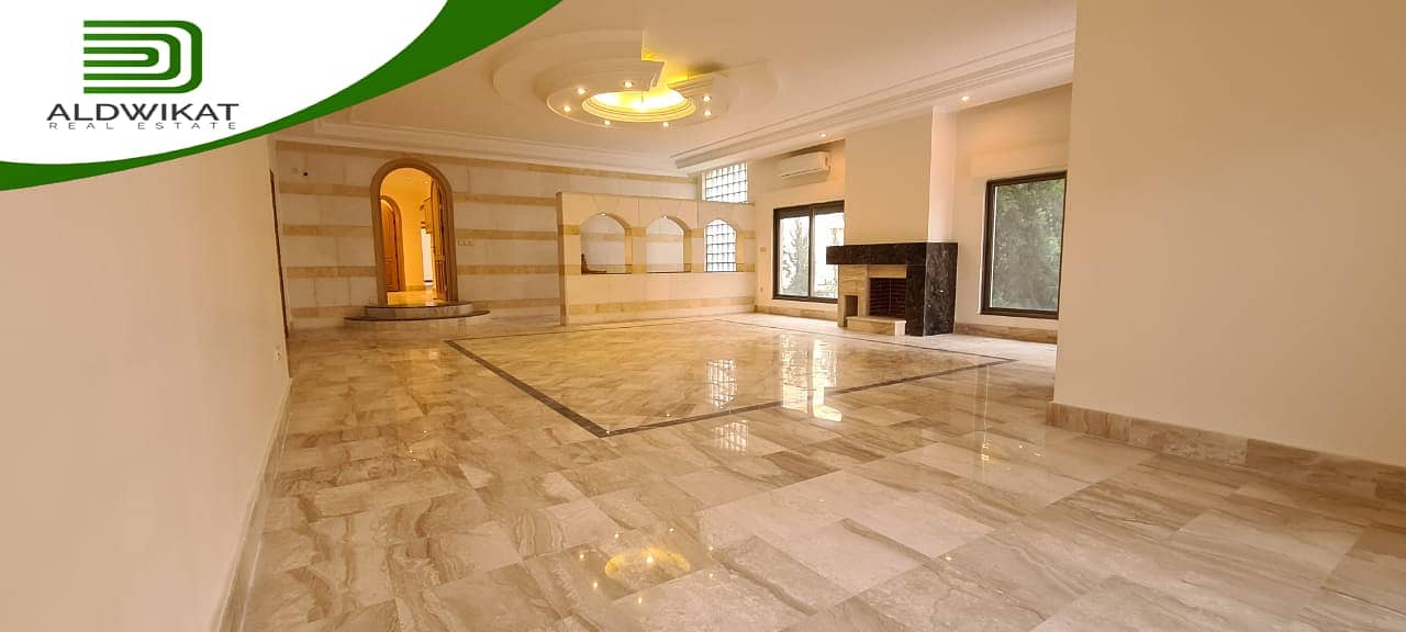 شقة دوبلكس للبيع في عبدون طابق ارضي مساحة البناء 350 م مساحة الحديقه 50 م