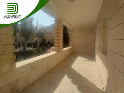 4 Bedroom Flat for Rent in Al Jandweal, Amman - شقة للايجار في الجندويل طابق اول مساحة البناء 275 م مساحة الترس 20 م