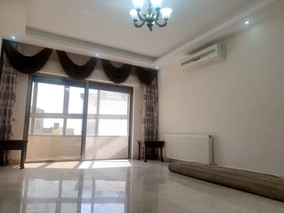 فلیٹ 4 غرف نوم للبيع في الصويفية، عمان - شقة للبيع 4 نوم في الصويفية في الطابق الثاني