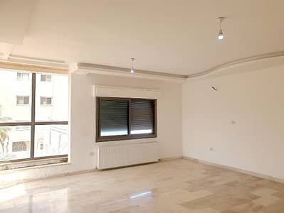 3 Bedroom Flat for Sale in Shmeisani, Amman - Photo