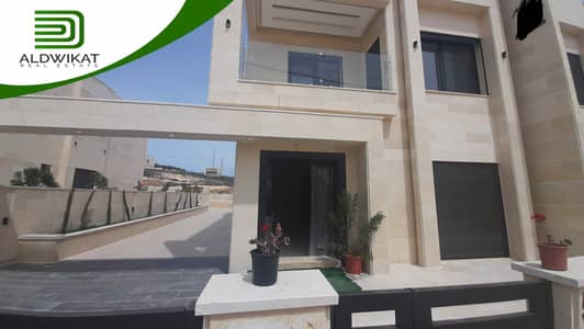 4 Bedroom Villa for Sale in Naour, Amman - فيلا متلاصقة للبيع في ناعور مساحة البناء 300 م مساحة الارض 490 م