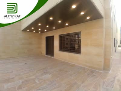 فلیٹ 3 غرف نوم للبيع في خلدا، عمان - شقة للبيع في خلدا طابق ارضي مساحة البناء 200 م مساحة الترس 200 م