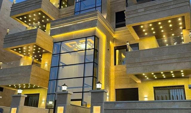 شقة طابق اول للبيع في اجمال مناطق طريق المطار - رجم عميش مساحة 220 متر