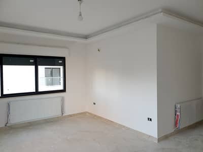 2 Bedroom Flat for Sale in Um Al Summaq, Amman - شقة مع رووف ( دوبلكس ) جديدة للبيع في ام السماق