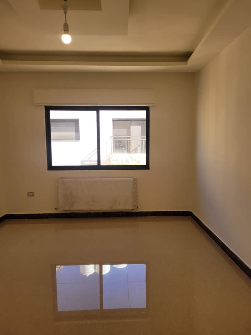 Apartment For Sale In Tla Al Ali