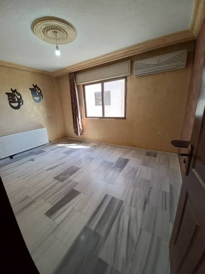 3 Bedroom Flat for Sale in Dahyet Al Rasheed, Amman - Photo