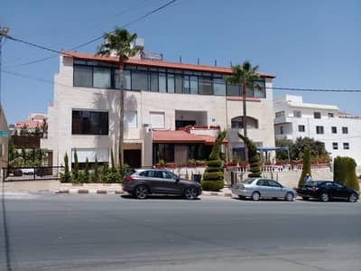 4 Bedroom Villa for Sale in Dabouq, Amman - 2 Attached Villas For Sale In Dabouq