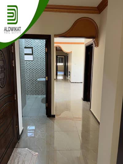 فلیٹ 3 غرف نوم للبيع في شفا بدران، عمان - شقة للبيع في شفا بدران طابق ثالث مساحة البناء 186 م