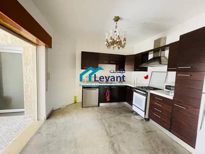 فلیٹ 2 غرفة نوم للايجار في عبدون، عمان - Unique Roof Apartment in Abdoun 3202