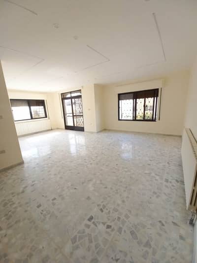 3 Bedroom Flat for Sale in Dahyet Al Rasheed, Amman - شقة للبيع ضاحية الرشيد 180م طابق أول من المالك بدون عمولات موقع رائع بسعر مميز