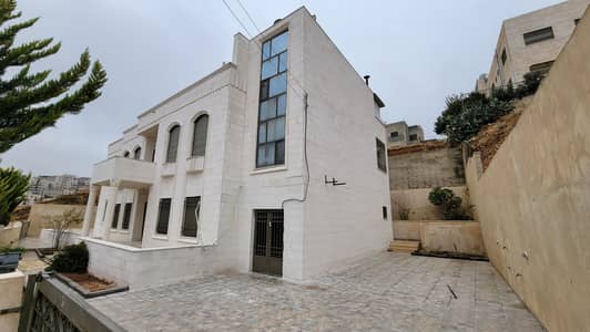 6 Bedroom Villa for Sale in Abu Soos, Amman - Photo