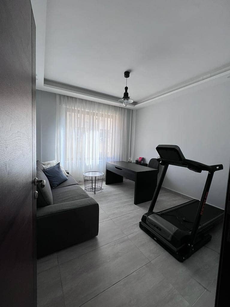 4 Photo
