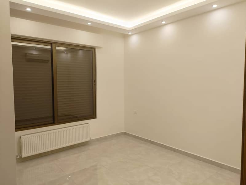 4 Photo
