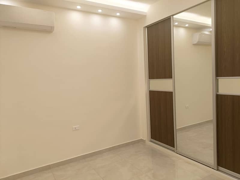 9 Photo