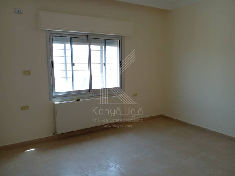 4 Photo