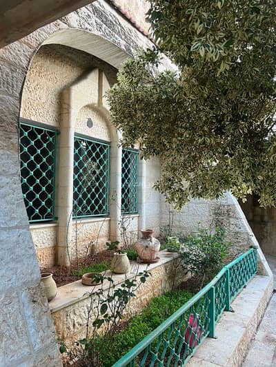 3 Bedroom Villa for Sale in Al Zawahrah, Zarqa - 3 Bedrooms Villa For Sale in Al Zawahrah, Zarqa
