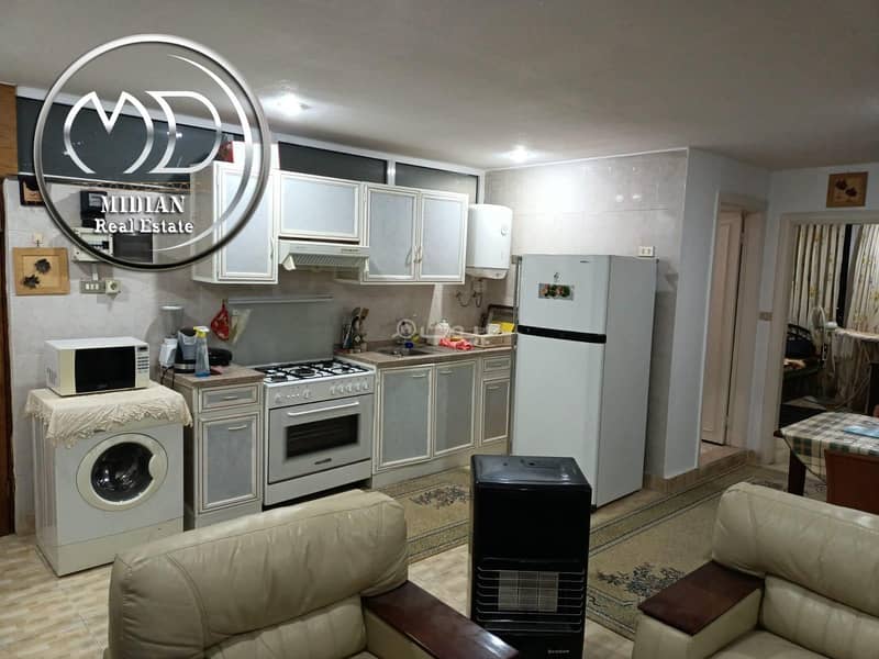 4 Bedrooms Apartment For Sale in Jabal Amman, Amman