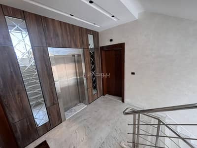 4 Bedroom Flat for Sale in Rajum Omeish, Amman - 4 Bedrooms Apartment For Sale in Rajum Omeish, Amman