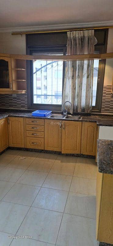 3 Bedroom Flat for Sale in Gardens, Amman - 3 Bedrooms Apartment For Sale Gardens, Amman