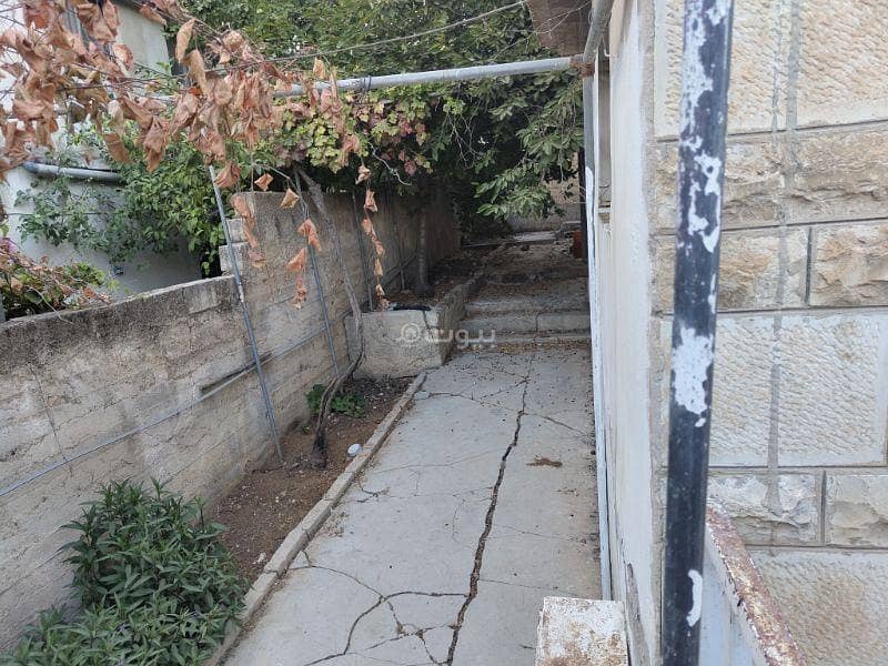 Commercial Building For Sale in Al Qweismeh, Amman
