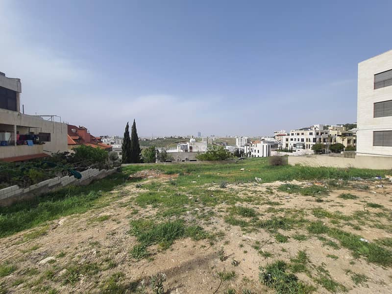 Residential Land For Sale in Rajum Omeish, Amman