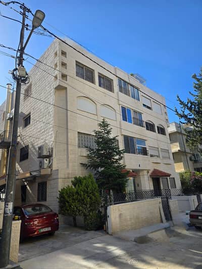 3 Bedroom Flat for Rent in Al Swaifyeh, Amman - 3 Bedrooms Apartment For Rent Al Swaifyeh, Amman