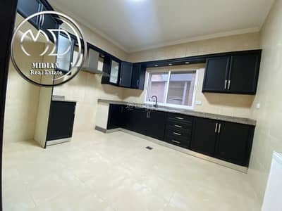 4 Bedroom Flat for Sale in Gardens, Amman - 4 Bedrooms Apartment For Sale in Gardens, Amman