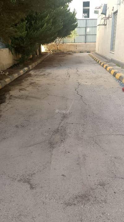 شقة فندقية  للبيع في الجاردنز، عمان - مبنى تجاري للبيع في الج Gardens, عمان
