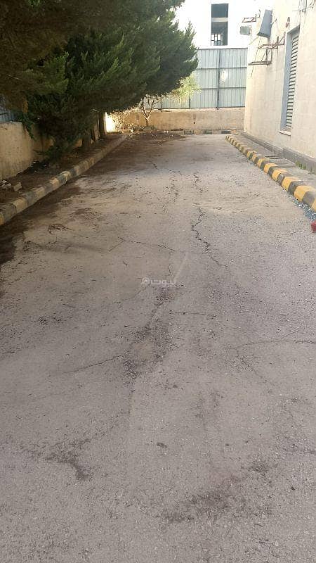 مبنى تجاري للبيع في الج Gardens, عمان مبنى تجاري للبيع في الج Gardens, عمان