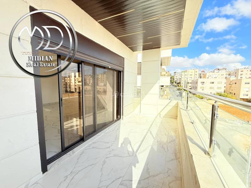 شقة من 3 غرف نوم للبيع في خلفا، عمان