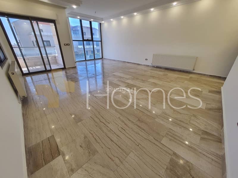 شقة مكونة من 4 غرف نوم للبيع في البنيات، عمان