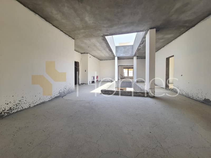 فيلا مكونة من 5 غرف نوم للبيع في الطاهر، عمان