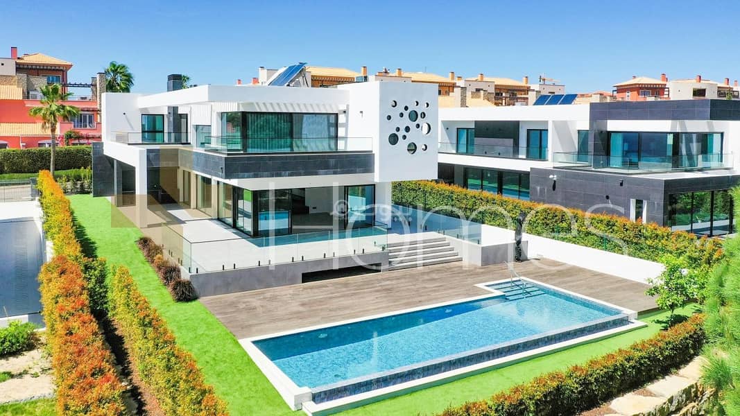 3 Bedrooms Villa For Sale in Rajum Omeish, Amman