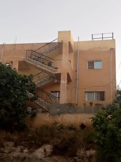 شقة فندقية  للبيع في السرو، السلط - 1 غرفة؟ لا - مبنى تجاري للبيع في ال ساروه، السلط