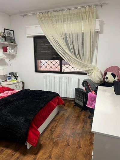 3 Bedroom Flat for Sale in Gardens, Amman - 3 Bedrooms Apartment For Sale Gardens, Amman